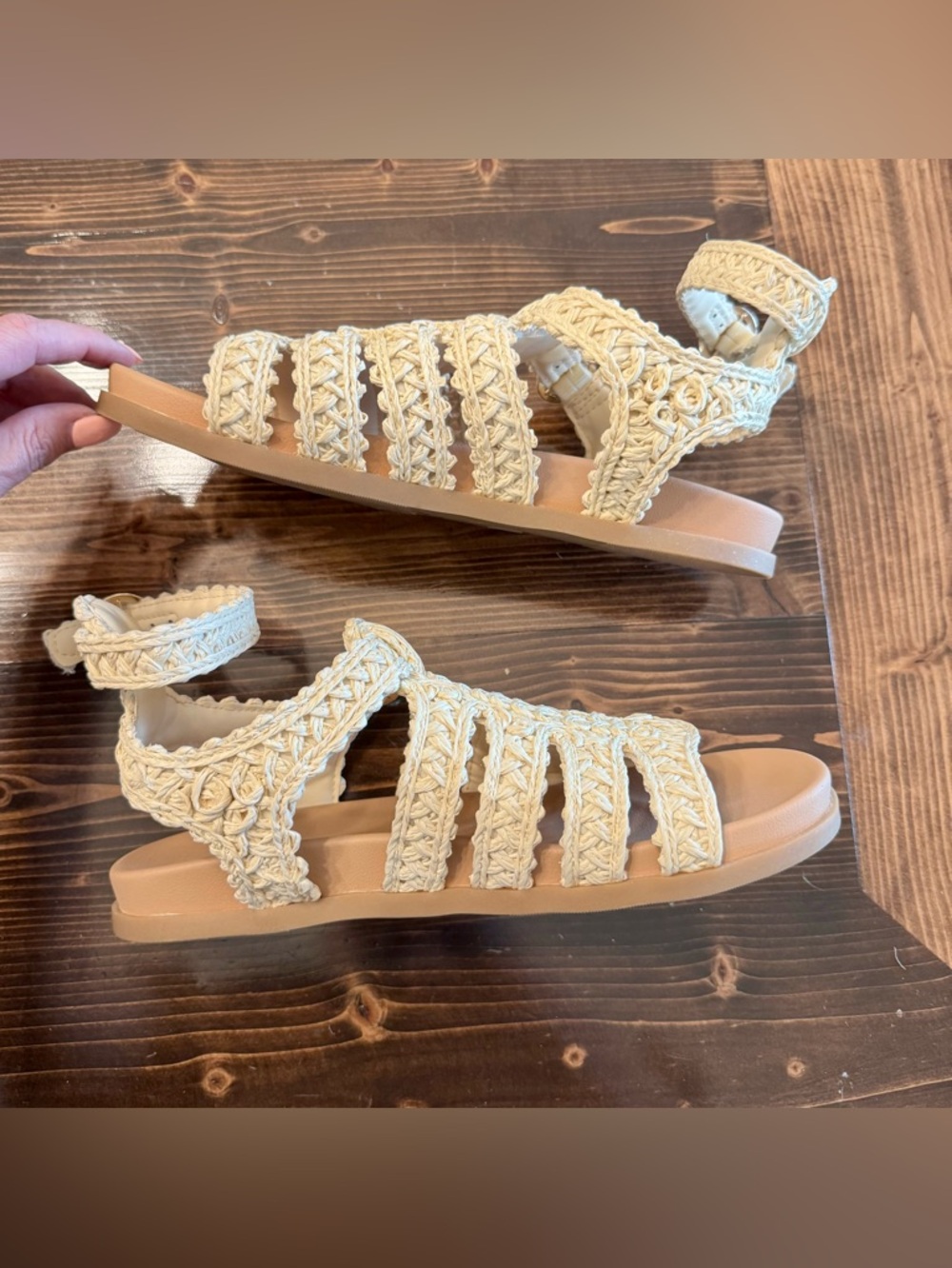 Universal Thread Woven Braided Strappy Sandals — Cream Size 7.5 EUC - Picture 2 of 7